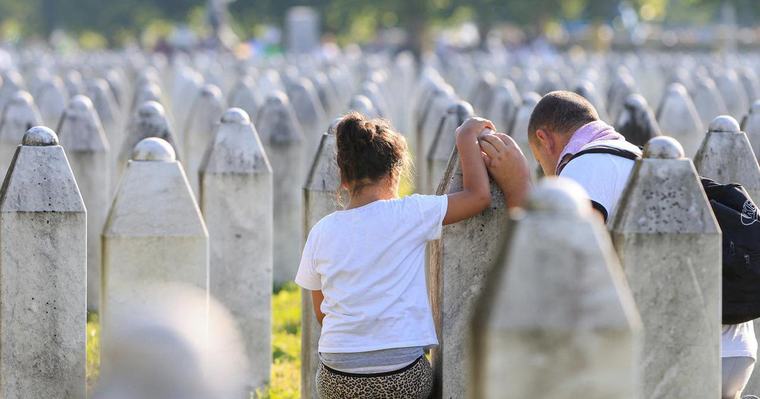 Europska komisija ustvrdila da Mladić nije pokopan uz državne počasti; Majke Srebrenice: "Zar mislite da ćete lako doći u Potočare?"