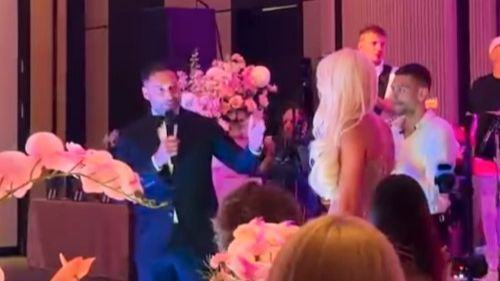 Karleuša poljubila bivšeg supruga pred svima: Haos u hotelu, gosti vrište