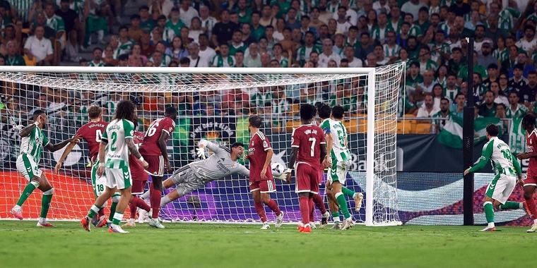 Real Madrid nakon nevjerovatne drame doživio prvi poraz u sezoni: Betis savladao Kraljeve, Mbappe tragičar