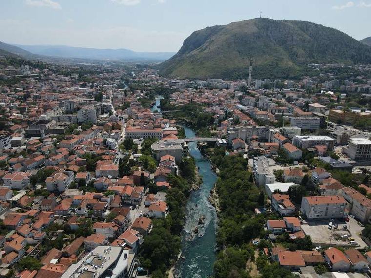 Ključeve stanova dobit će 24 obitelji koje su dosad boravile u alternativnom smještaju u Mostaru