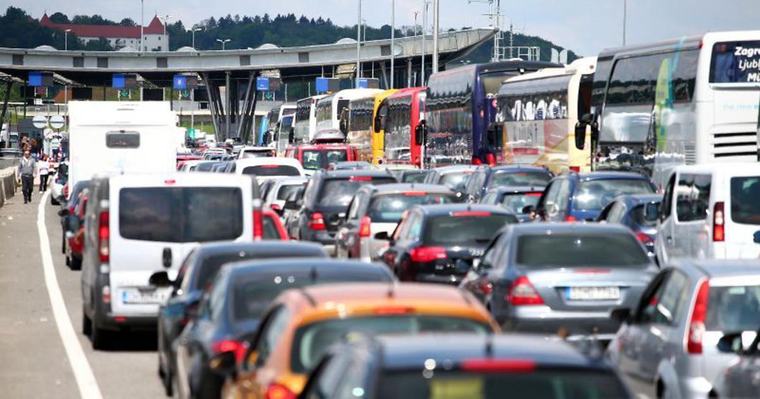 Mnogi se iz dijaspore vraćaju po onoj staroj: Kud god pođi, opet kući dođi!