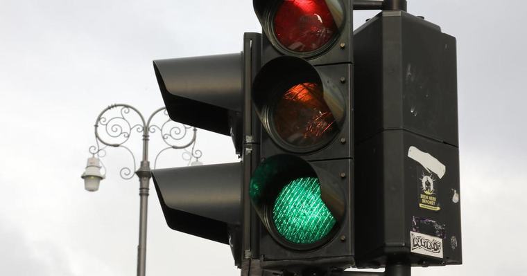 RADITE LI I VI OVO NA SEMAFORU!? Može dovesti do katastrofe i skupo vas koštati