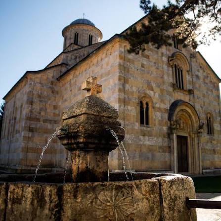 Manastir Visoki Dečani: Rušenje u Rezali veće nego što je prijavila tzv. kosovska policija