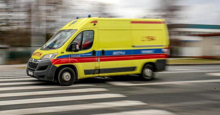 STRAVA U BiH Autom uletio u dvorište i udario troje djece koja su se igrala