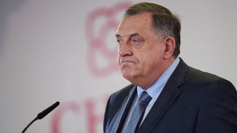 Dodik objavio tvit podrške Trampu na engleskom: "Radikalni islam je Iran organizovao i na ovim prostorima"